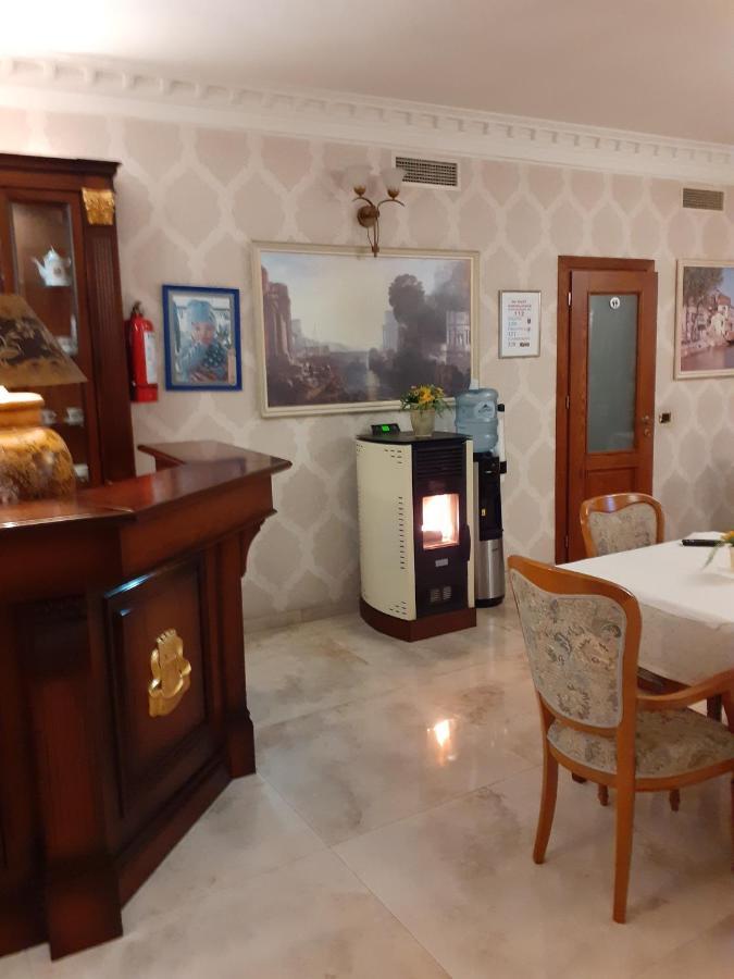 Hotel Guri Elbasan Dış mekan fotoğraf
