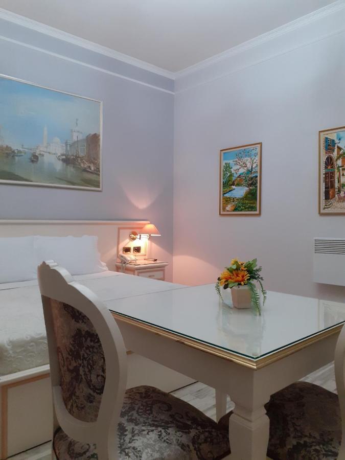 Hotel Guri Elbasan Dış mekan fotoğraf