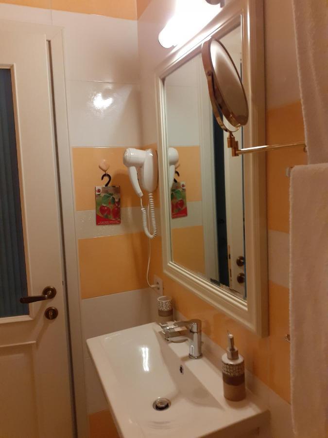 Hotel Guri Elbasan Dış mekan fotoğraf