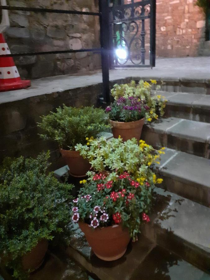 Hotel Guri Elbasan Dış mekan fotoğraf